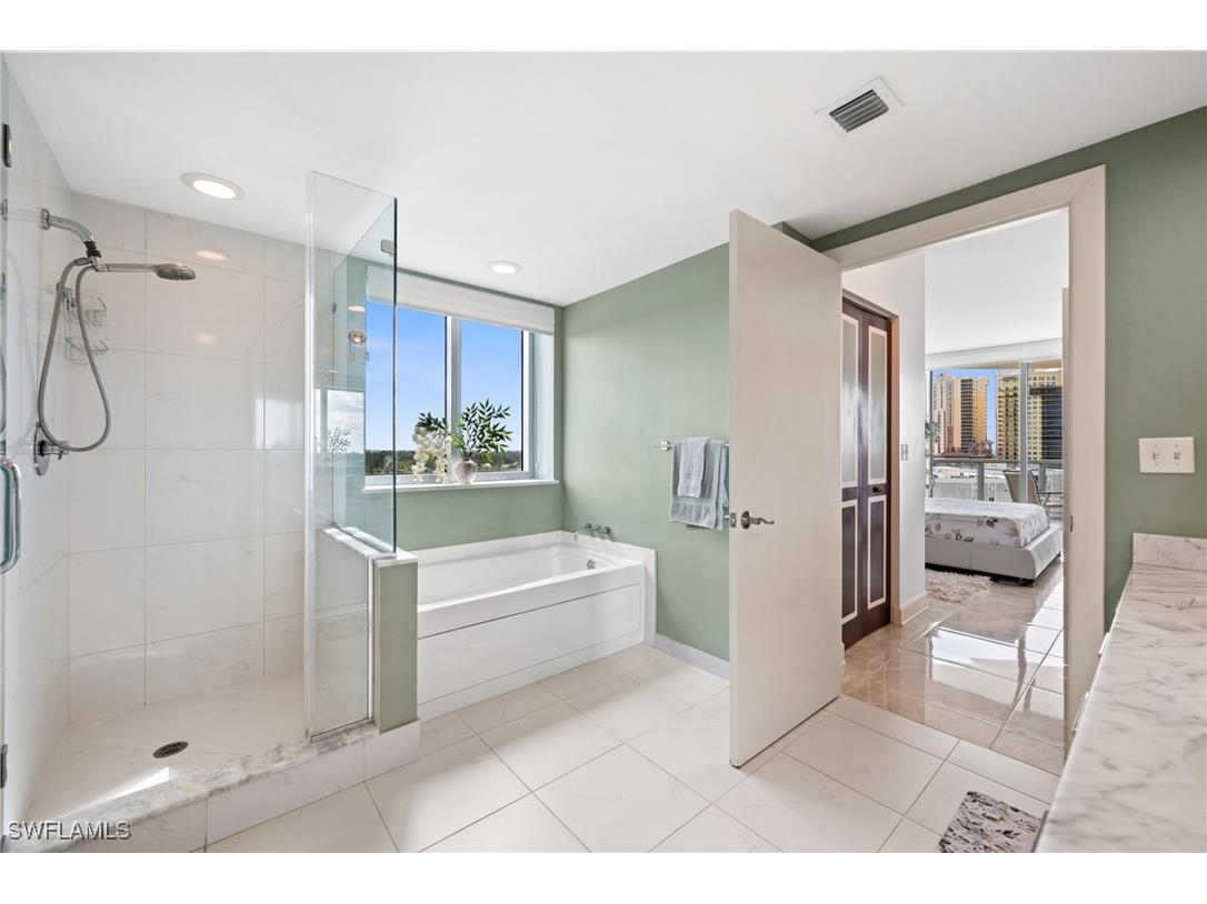 3000 Oasis Grand Boulevard #901 Fort Myers FL 33916 225076325 image26