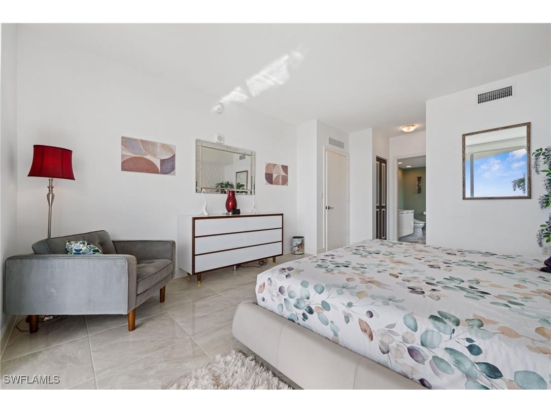 3000 Oasis Grand Boulevard #901 Fort Myers FL 33916 225076325 image29