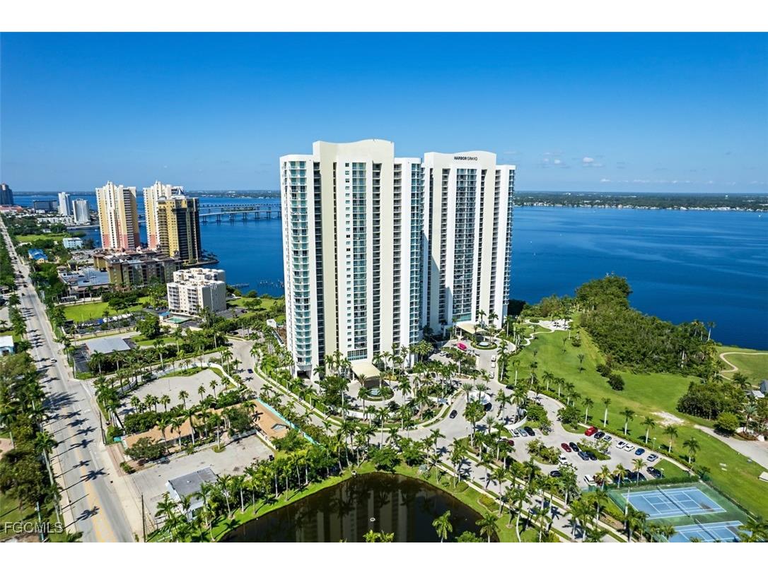 3000 Oasis Grand Boulevard Fort Myers FL 33916 2025001928 image1