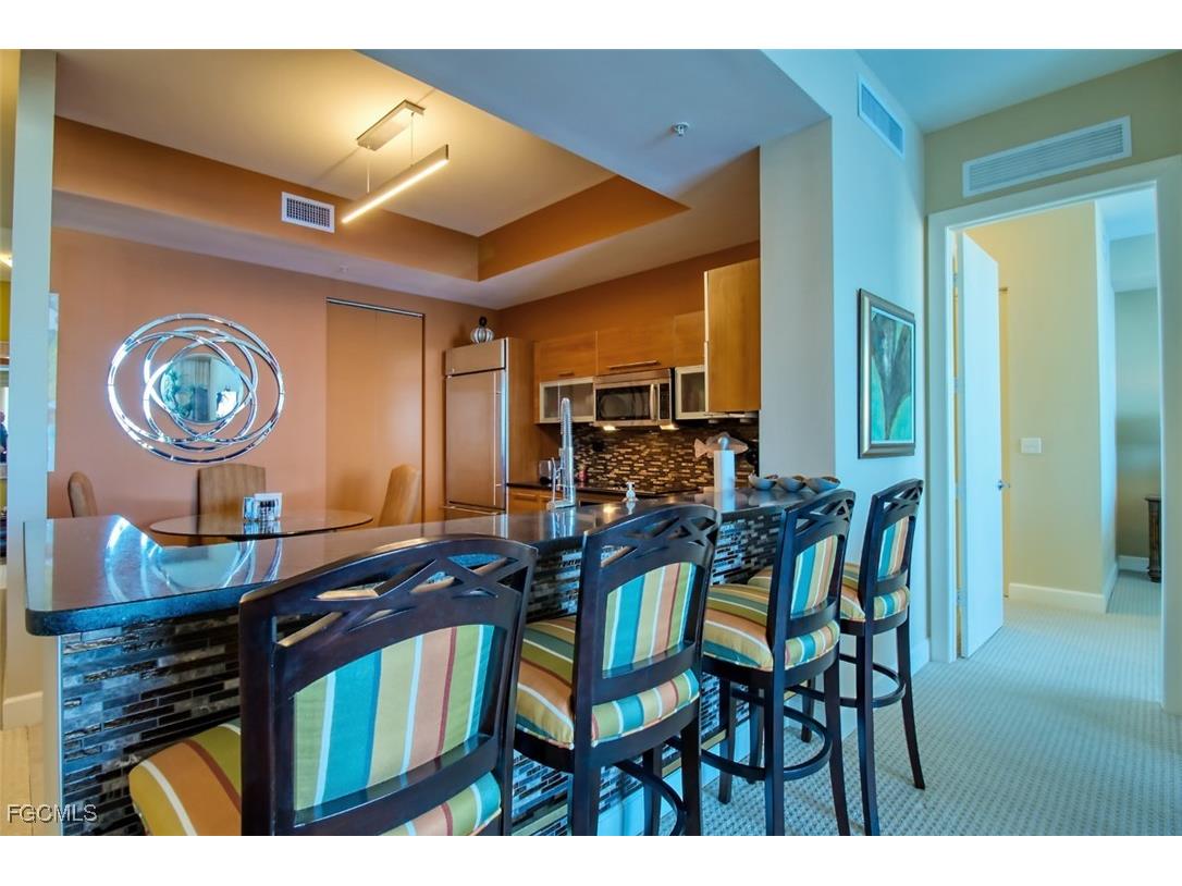 3000 Oasis Grand Boulevard Fort Myers FL 33916 2025001928 image12