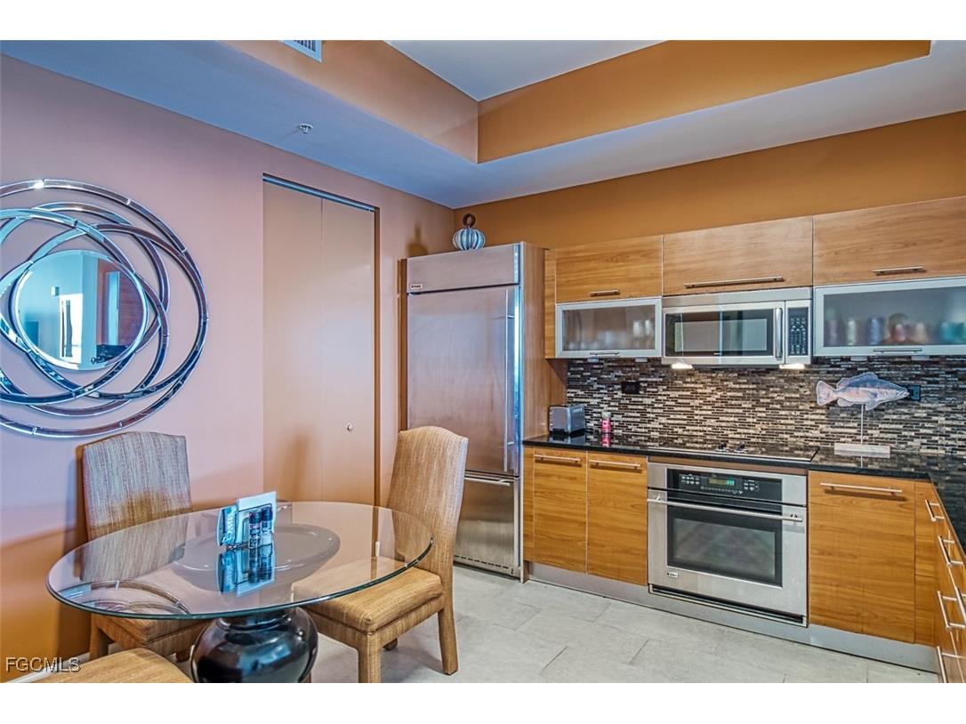 3000 Oasis Grand Boulevard Fort Myers FL 33916 2025001928 image13