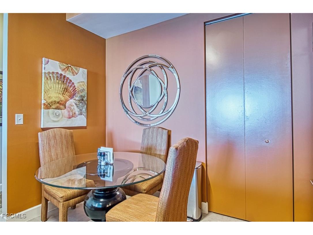 3000 Oasis Grand Boulevard Fort Myers FL 33916 2025001928 image14