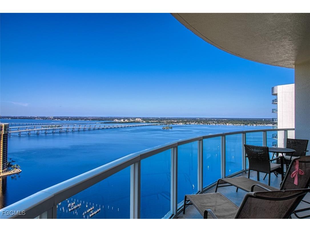 3000 Oasis Grand Boulevard Fort Myers FL 33916 2025001928 image23