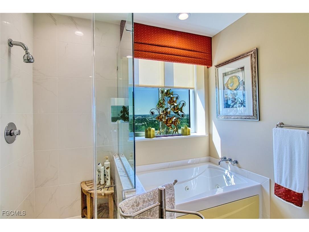 3000 Oasis Grand Boulevard Fort Myers FL 33916 2025001928 image27