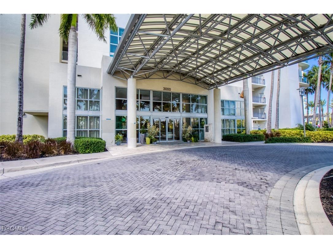 3000 Oasis Grand Boulevard Fort Myers FL 33916 2025001928 image4