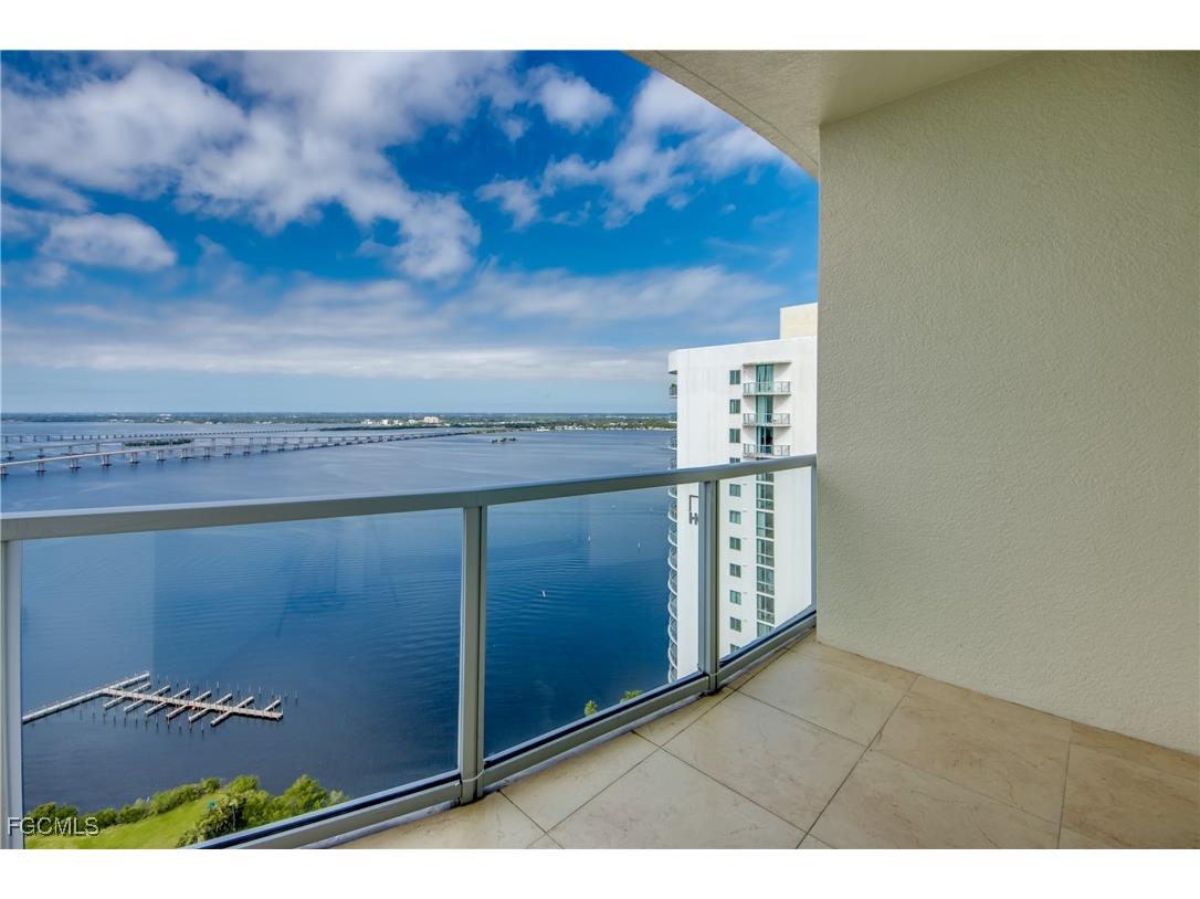 3000 Oasis Grand Boulevard #MPH3 Fort Myers FL 33916 2025016886 image17