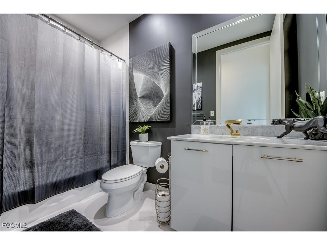 3000 Oasis Grand Boulevard #MPH3 Fort Myers FL 33916 2025016886 image24