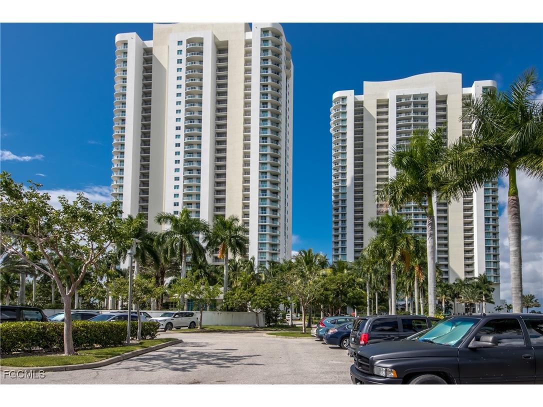 3000 Oasis Grand Boulevard #MPH3 Fort Myers FL 33916 2025016886 image46