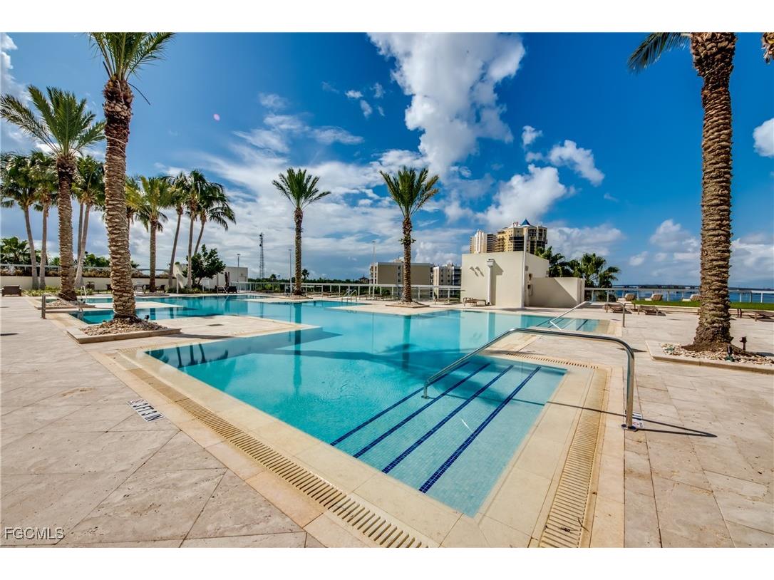 3000 Oasis Grand Boulevard #MPH3 Fort Myers FL 33916 2025016886 image8