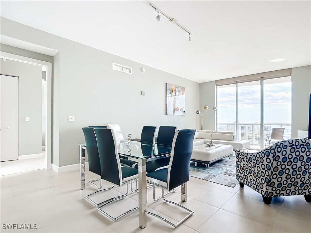 3000 Oasis Grand Boulevard Fort Myers FL 33916 225059227 image12