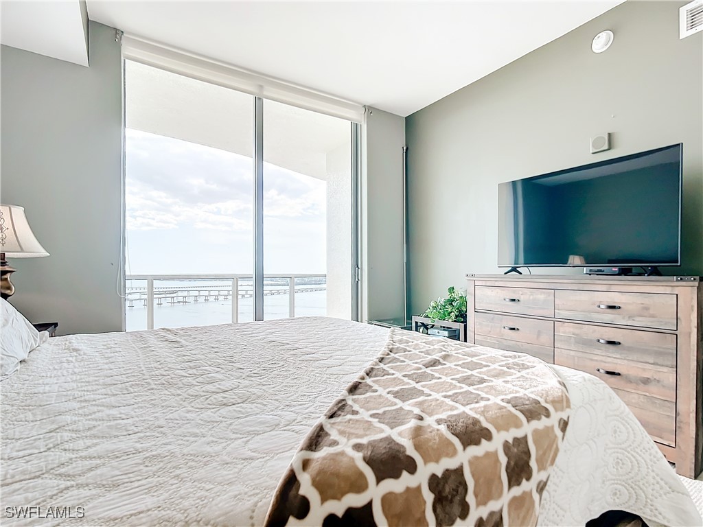 3000 Oasis Grand Boulevard Fort Myers FL 33916 225059227 image36