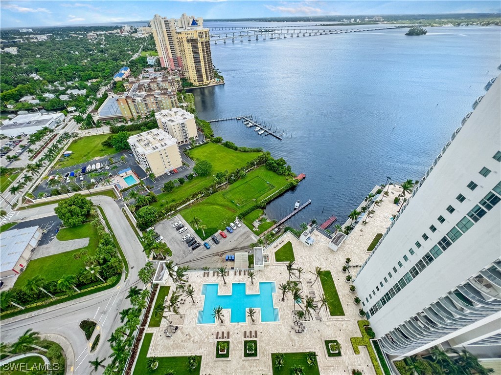 3000 Oasis Grand Boulevard #LPH5 Fort Myers FL 33916 223093393 image1