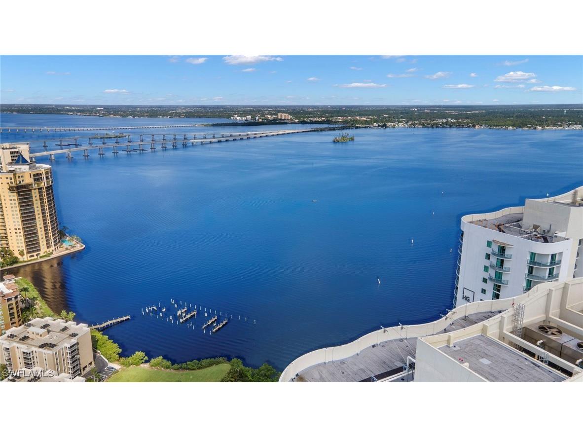 3000 Oasis Grand Boulevard #MPH6 Fort Myers FL 33916 226000857 image1