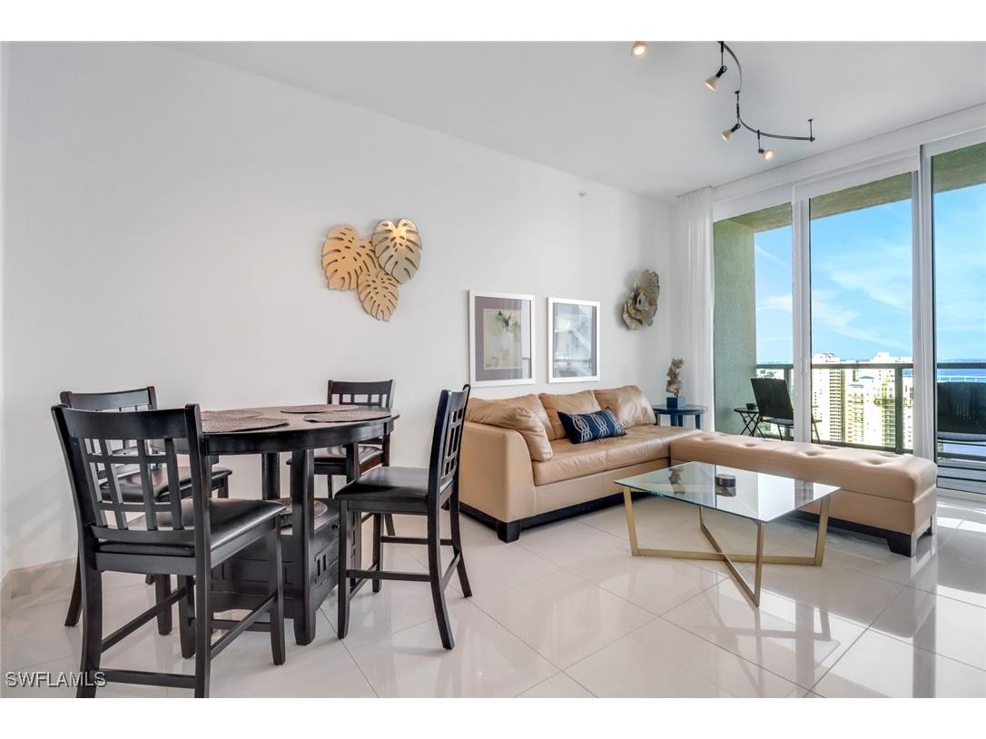 3000 Oasis Grand Boulevard #MPH6 Fort Myers FL 33916 226000857 image11