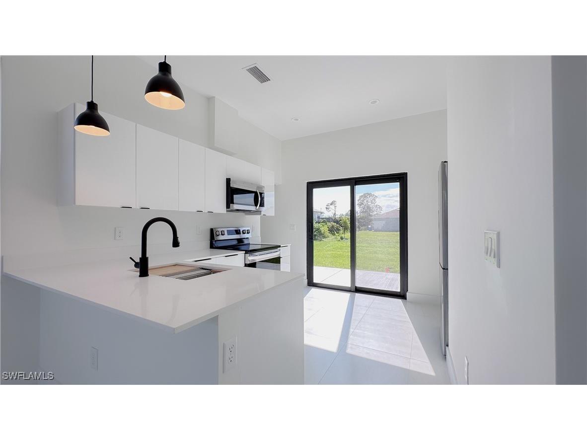 3000 Tena Avenue S Lehigh Acres FL 33976 226002464 image8