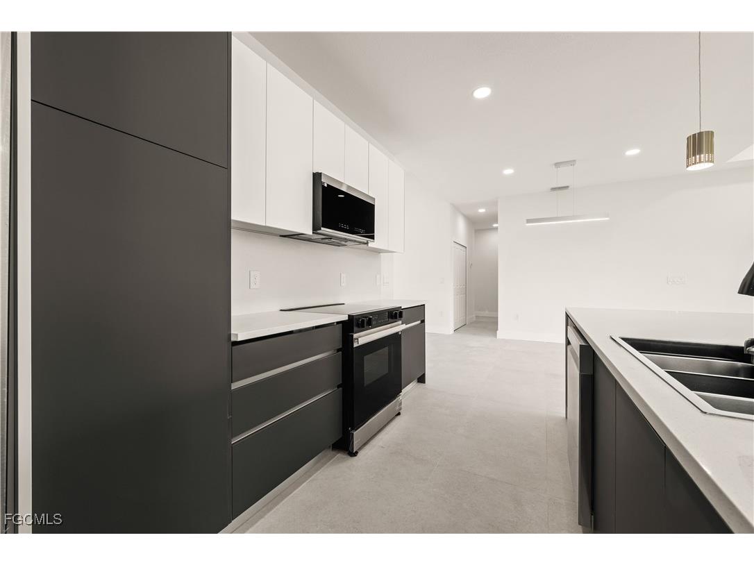 3001 25th Street W Lehigh Acres FL 33971 2025012010 image12