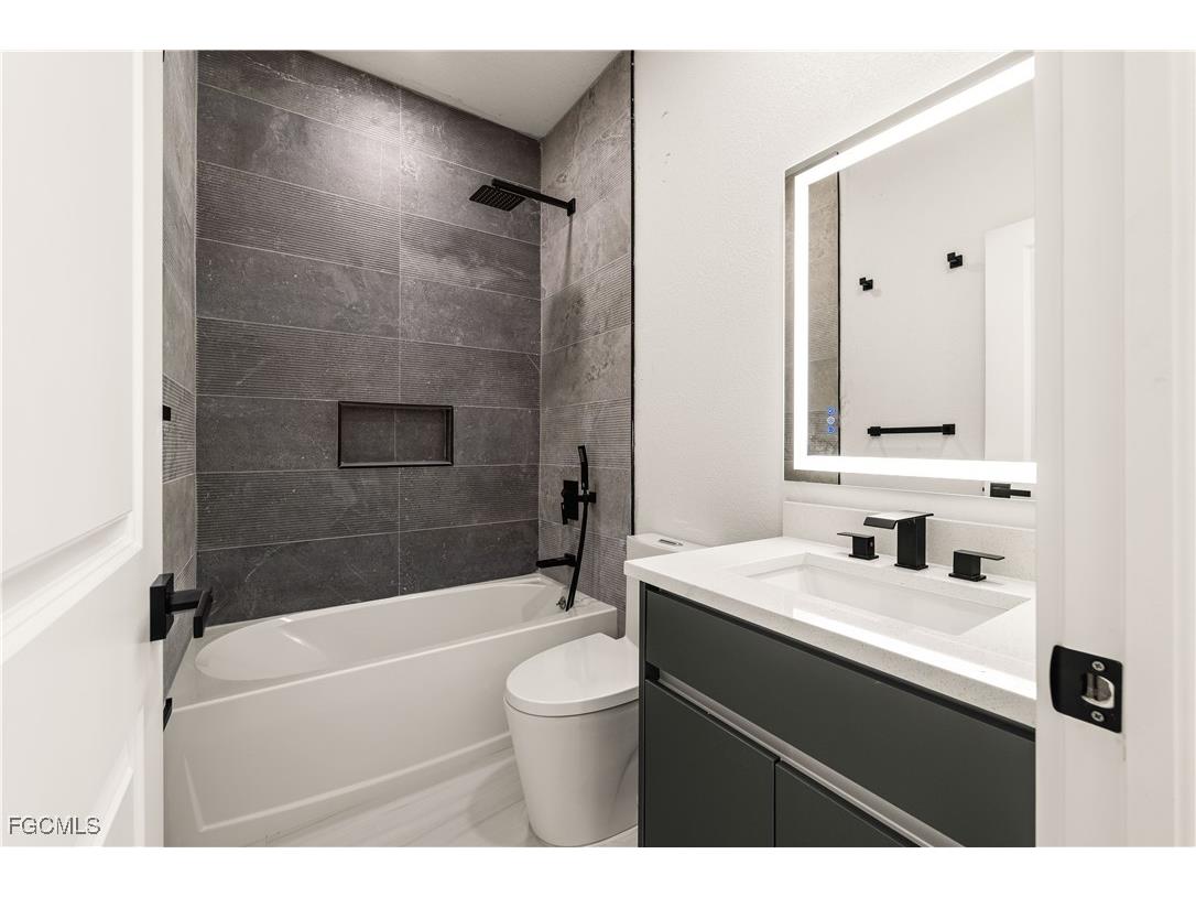 3001 25th Street W Lehigh Acres FL 33971 2025012010 image16