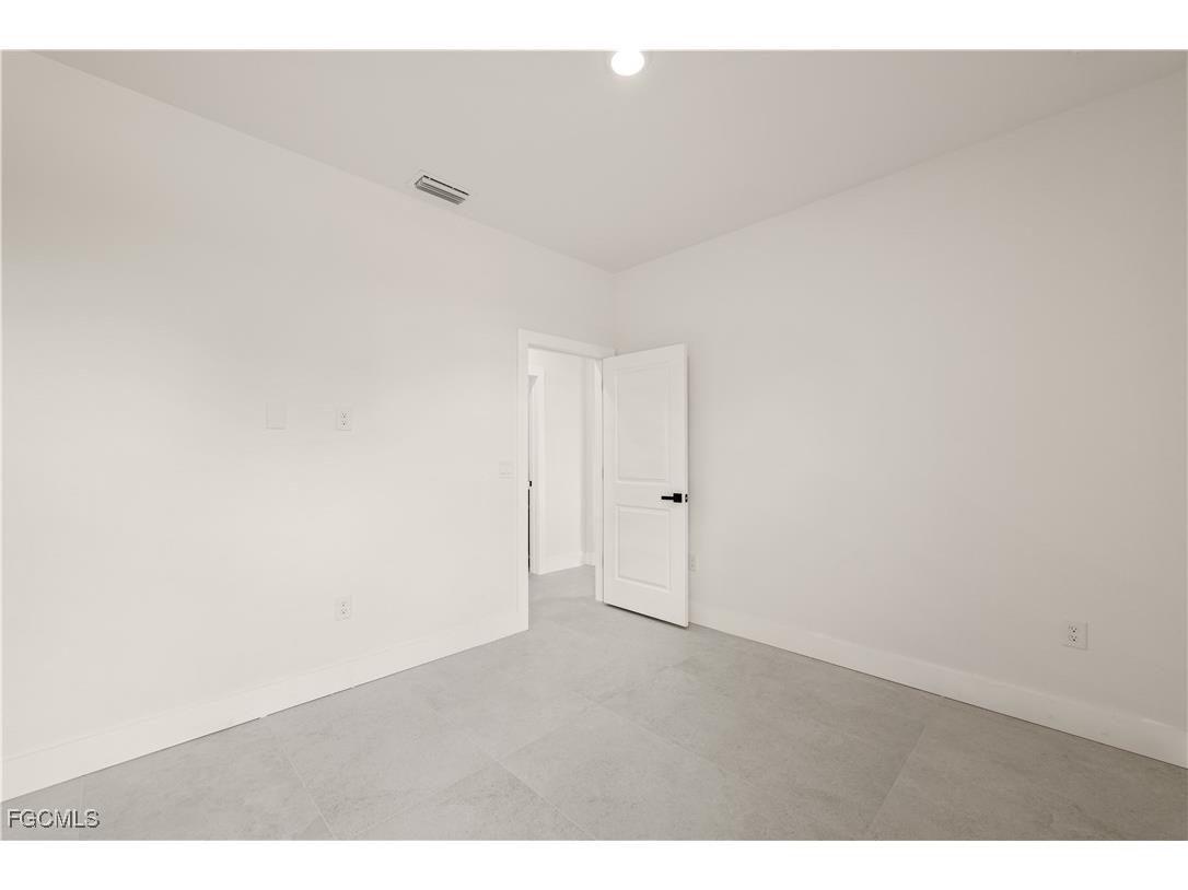 3001 25th Street W Lehigh Acres FL 33971 2025012010 image20