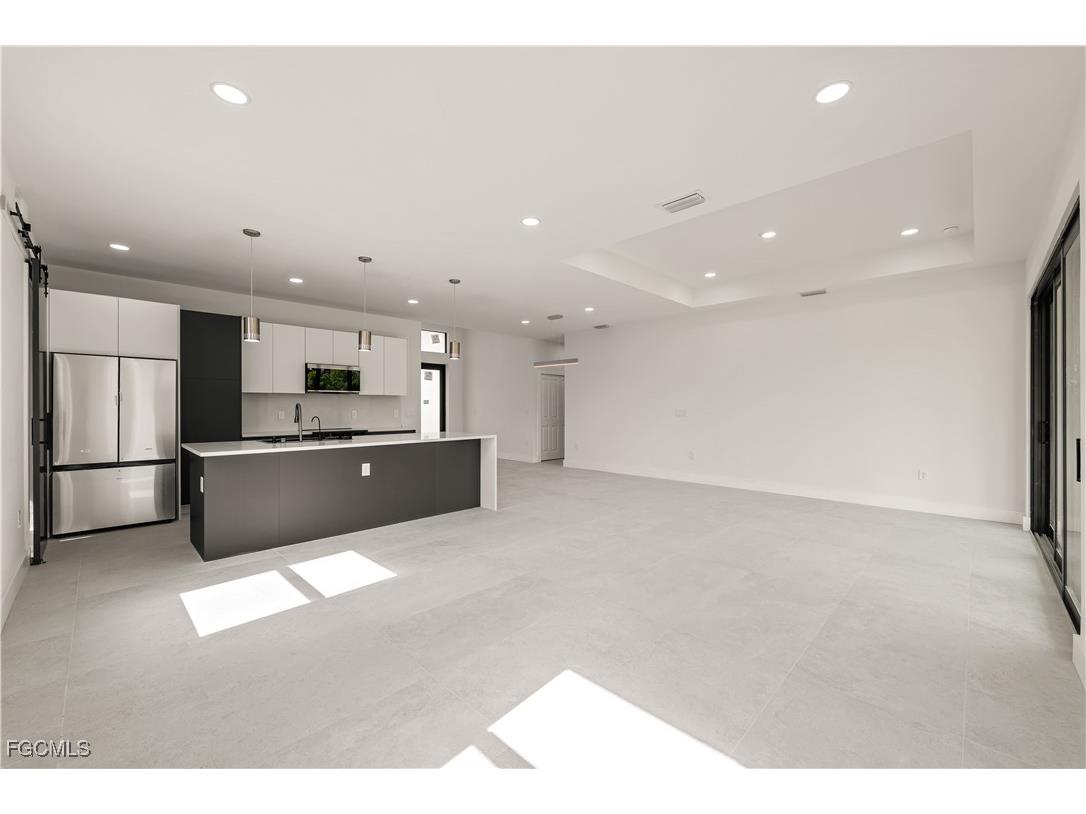 3001 25th Street W Lehigh Acres FL 33971 2025012010 image8