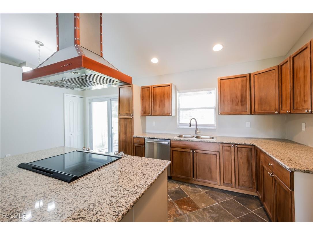 3001 38th Street W Lehigh Acres FL 33971 2025009930 image6