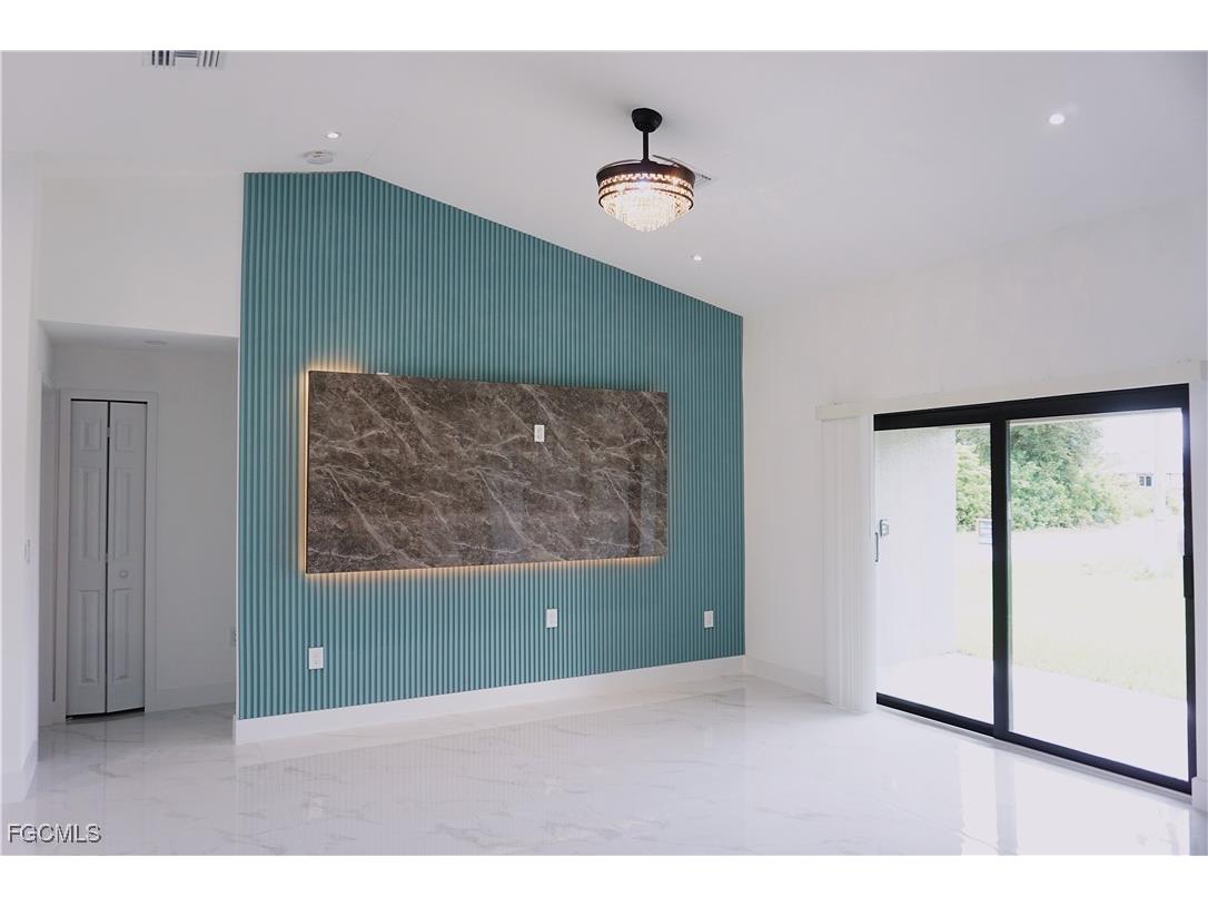 3001 7th Street SW Lehigh Acres FL 33976 2025010344 image4