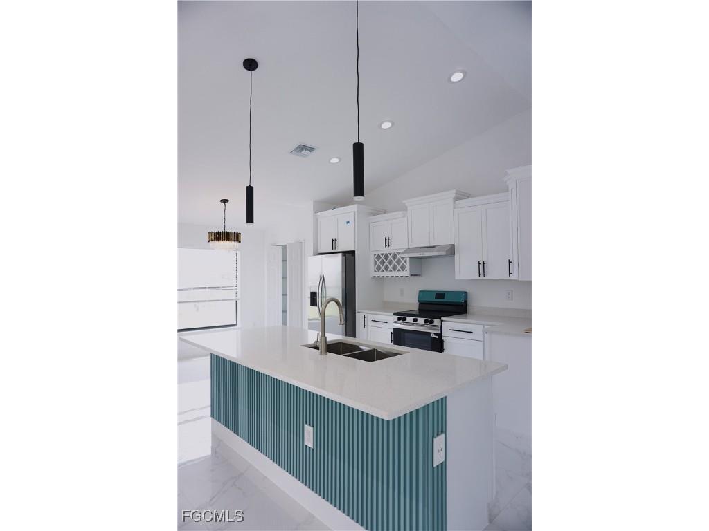 3001 7th Street SW Lehigh Acres FL 33976 2025010344 image8