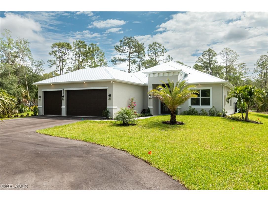 3002 4th Street NW Naples FL 34120 223024011 image1
