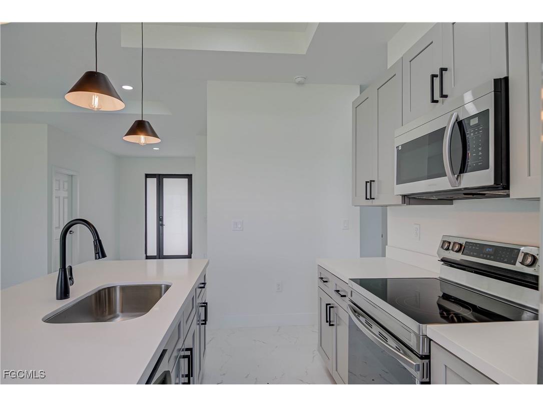 3002 63rd Street W Lehigh Acres FL 33971 2025004665 image7