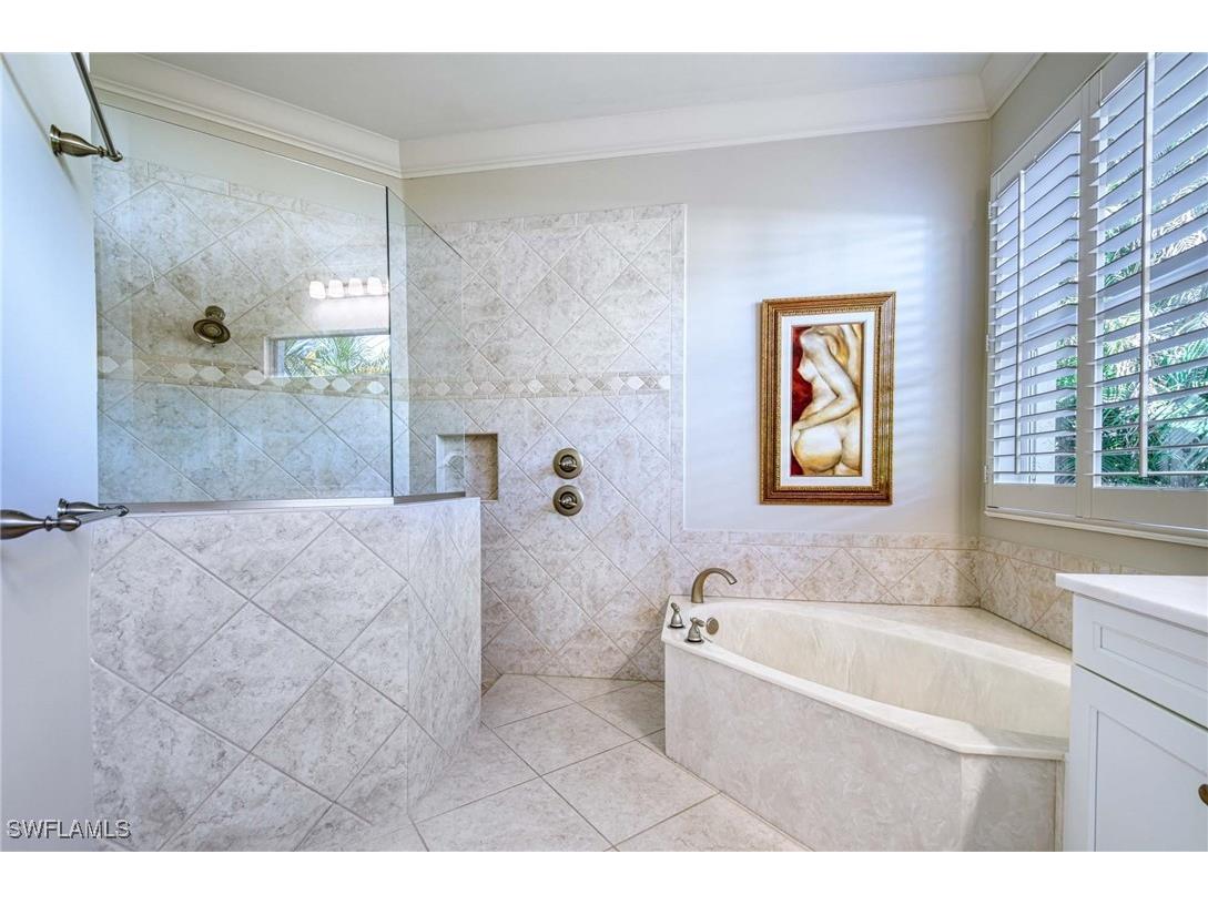 3002 Crayton Road Naples FL 34103 226003420 image19