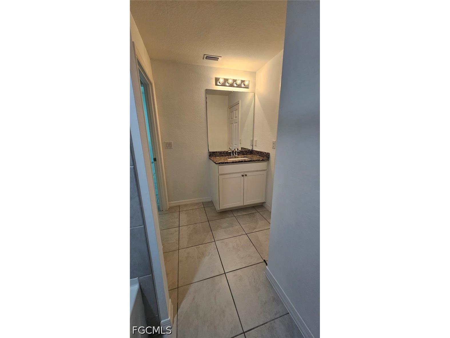 3002 NE 7th Avenue Cape Coral FL 33909 2026028636 image11
