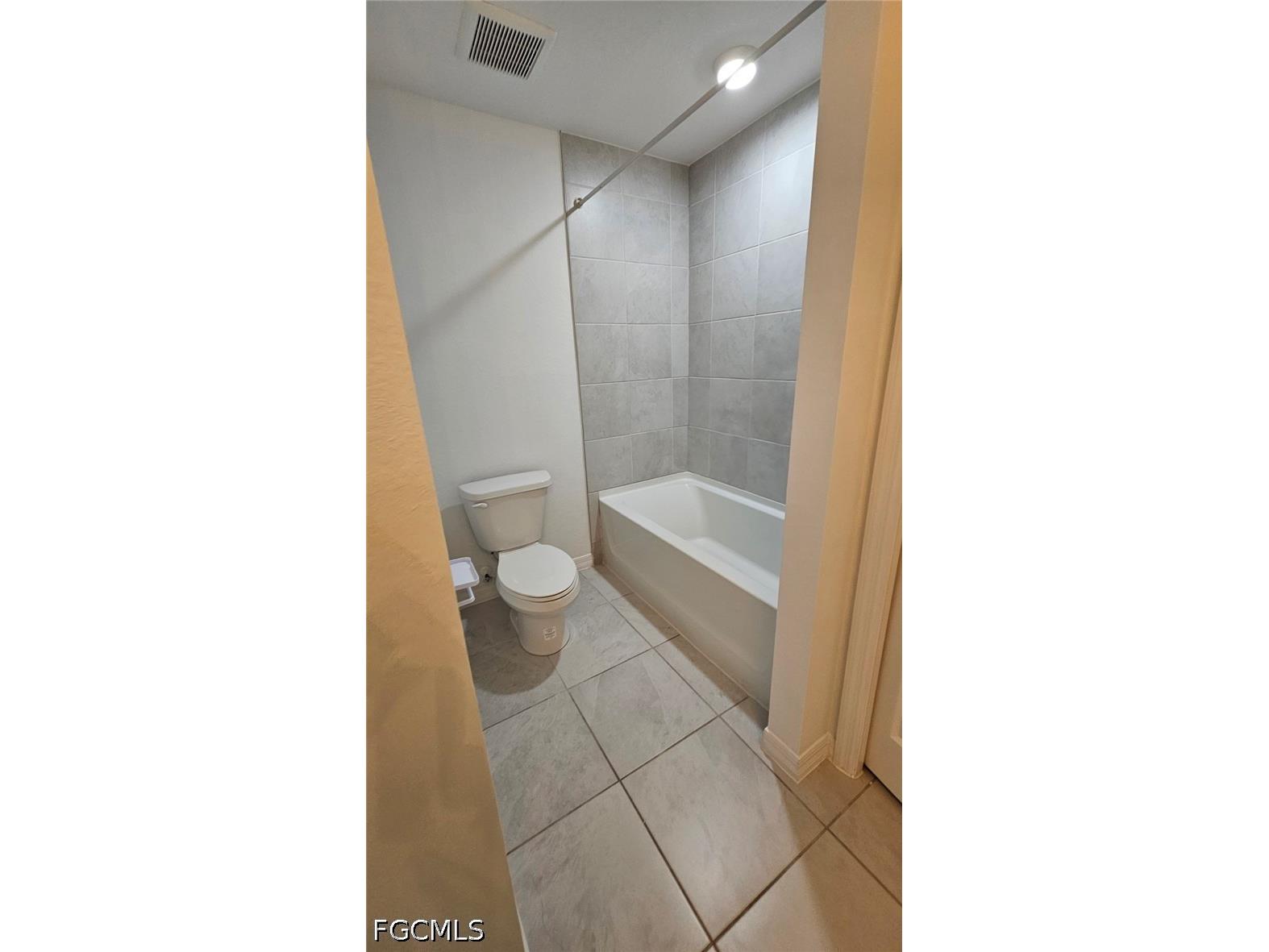 3002 NE 7th Avenue Cape Coral FL 33909 2026028636 image12