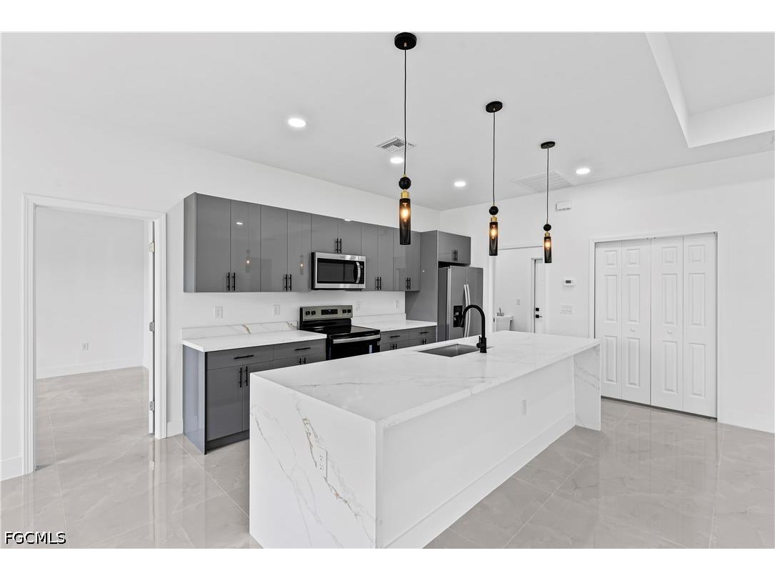 3002 Nora Avenue N Lehigh Acres FL 33971 2026022180 image6