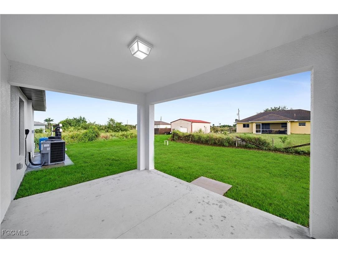 3003 70th Street W Lehigh Acres FL 33971 2025015031 image14