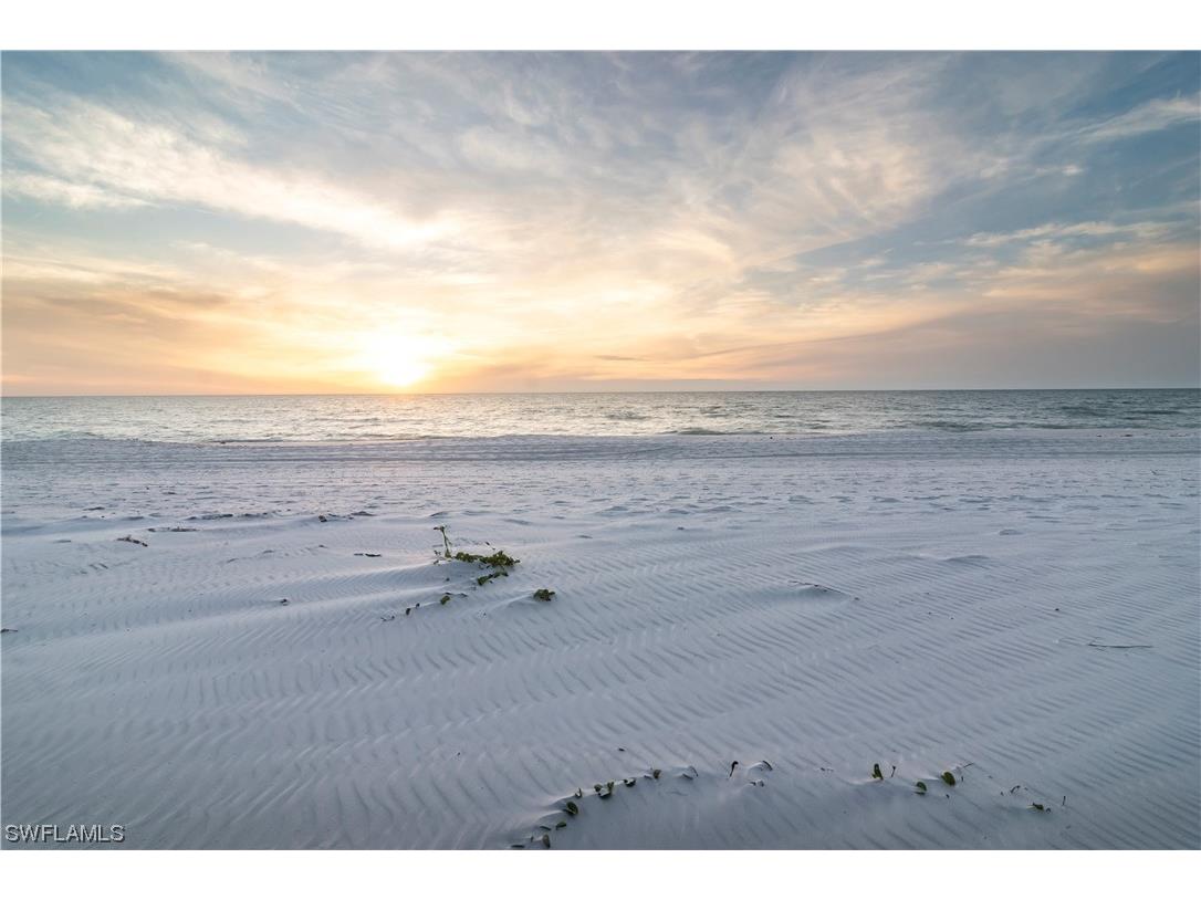 3003 Gulf Shore Boulevard N #101 Naples FL 34103 223075451 image1