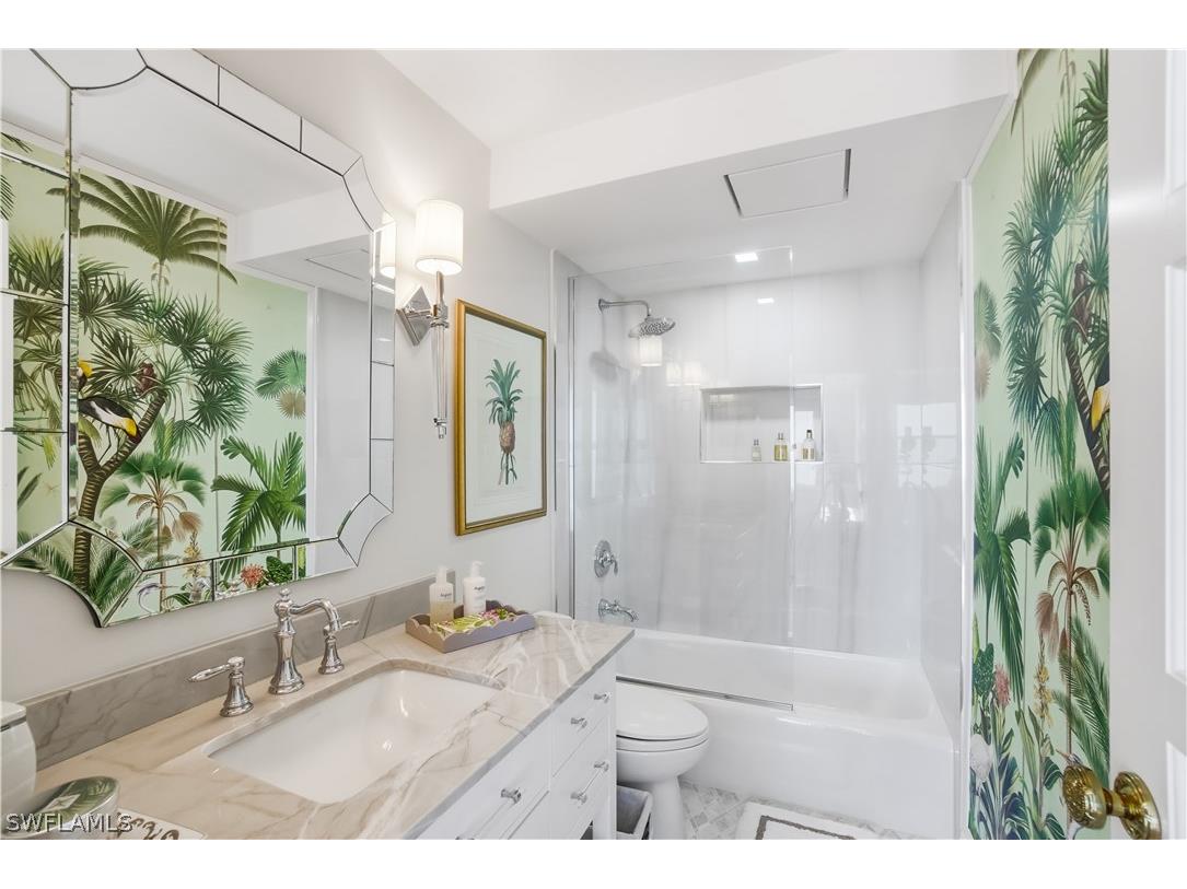 3003 Gulf Shore Boulevard N #701 Naples FL 34103 226002964 image16