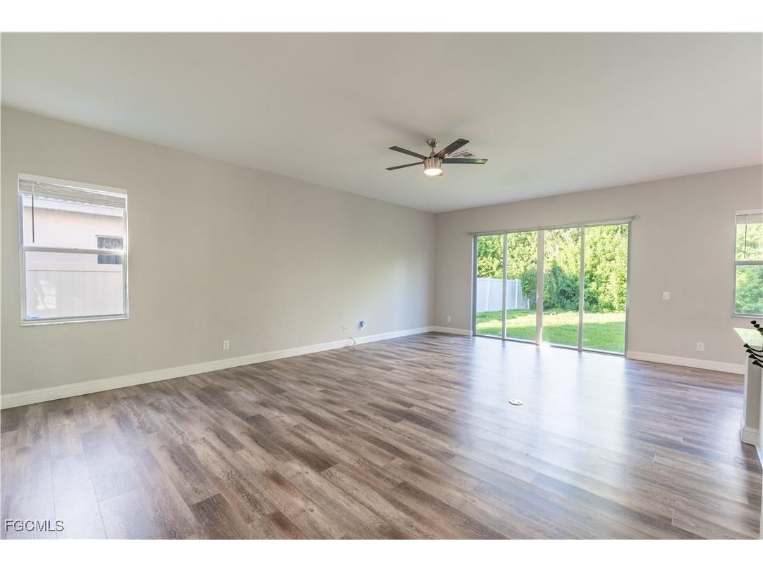 3003 Lake Manatee Court Cape Coral FL 33909 2025008498 image10