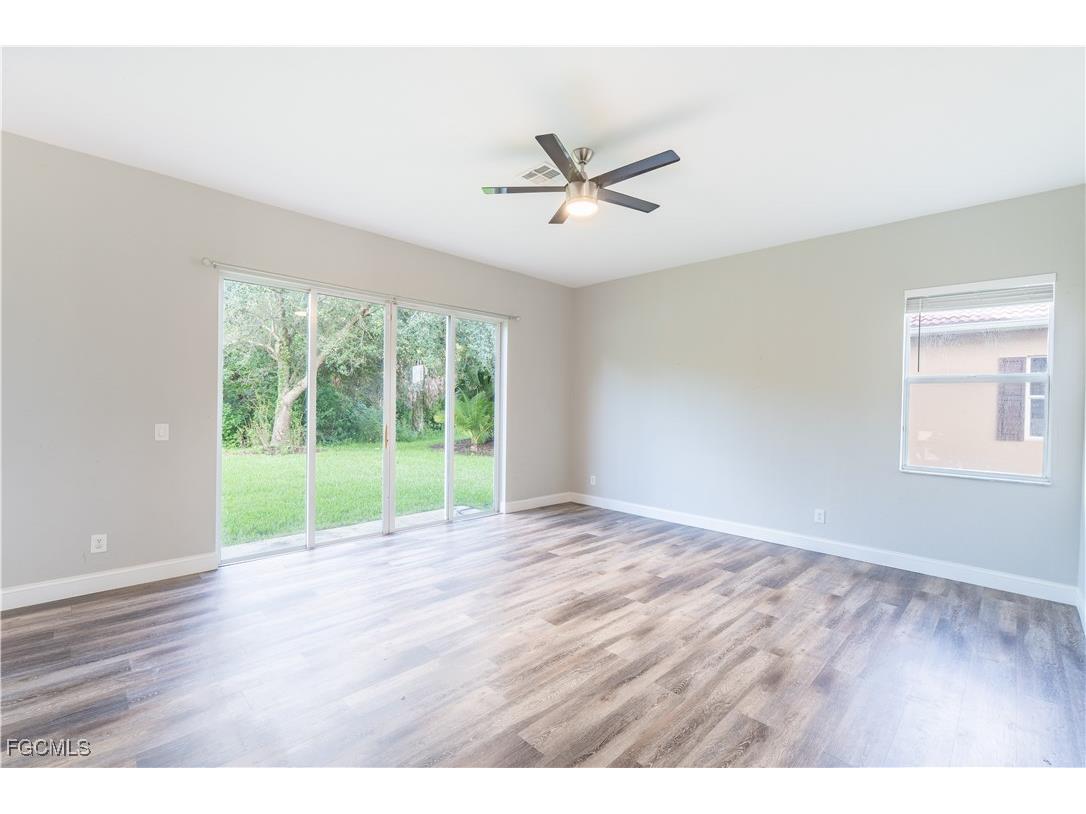 3003 Lake Manatee Court Cape Coral FL 33909 2025008498 image11