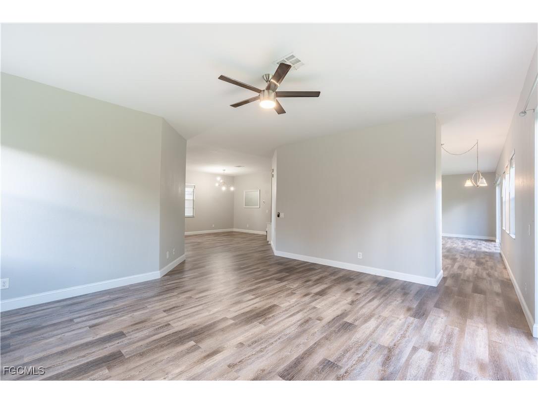 3003 Lake Manatee Court Cape Coral FL 33909 2025008498 image12