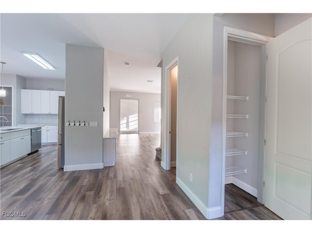 3003 Lake Manatee Court Cape Coral FL 33909 2025008498 image15