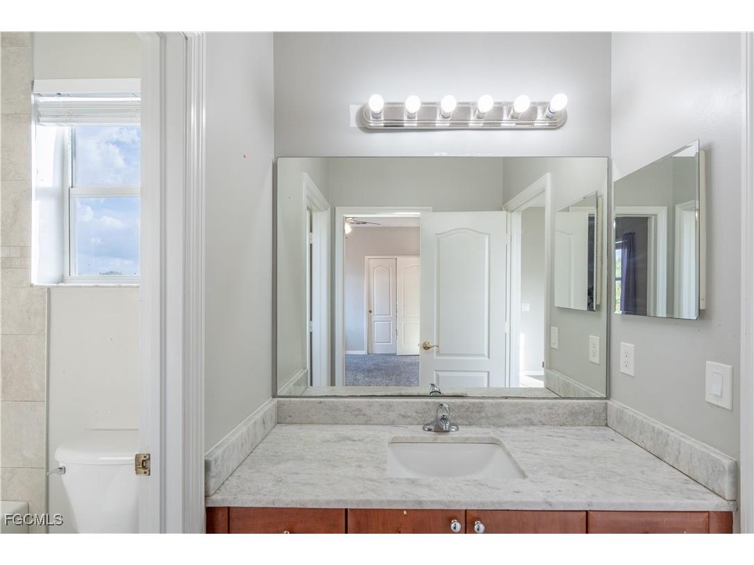 3003 Lake Manatee Court Cape Coral FL 33909 2025008498 image32