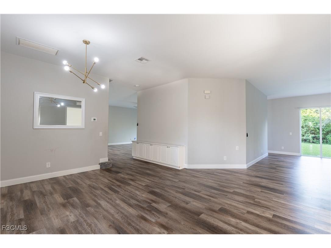 3003 Lake Manatee Court Cape Coral FL 33909 2025008498 image4