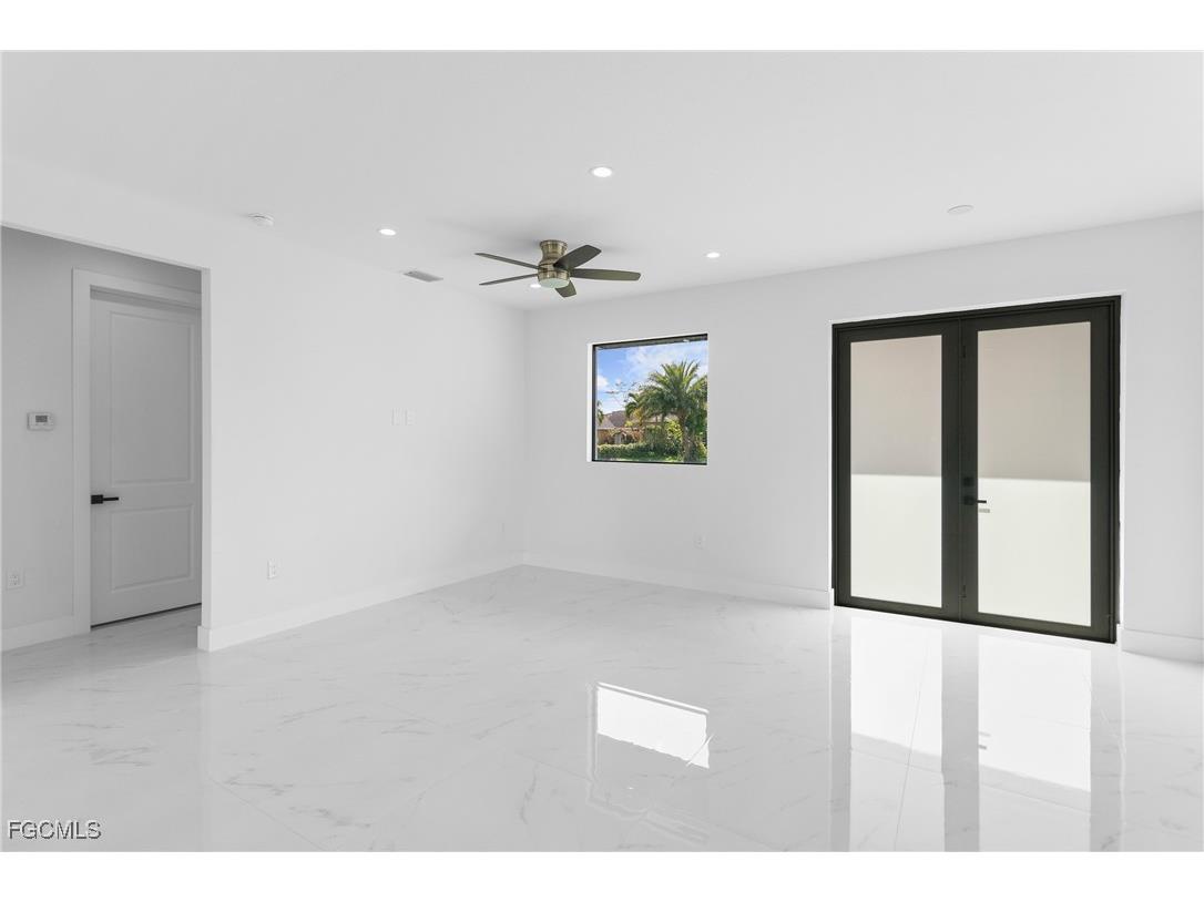 3004 2nd Street W Lehigh Acres FL 33971 2025013853 image2