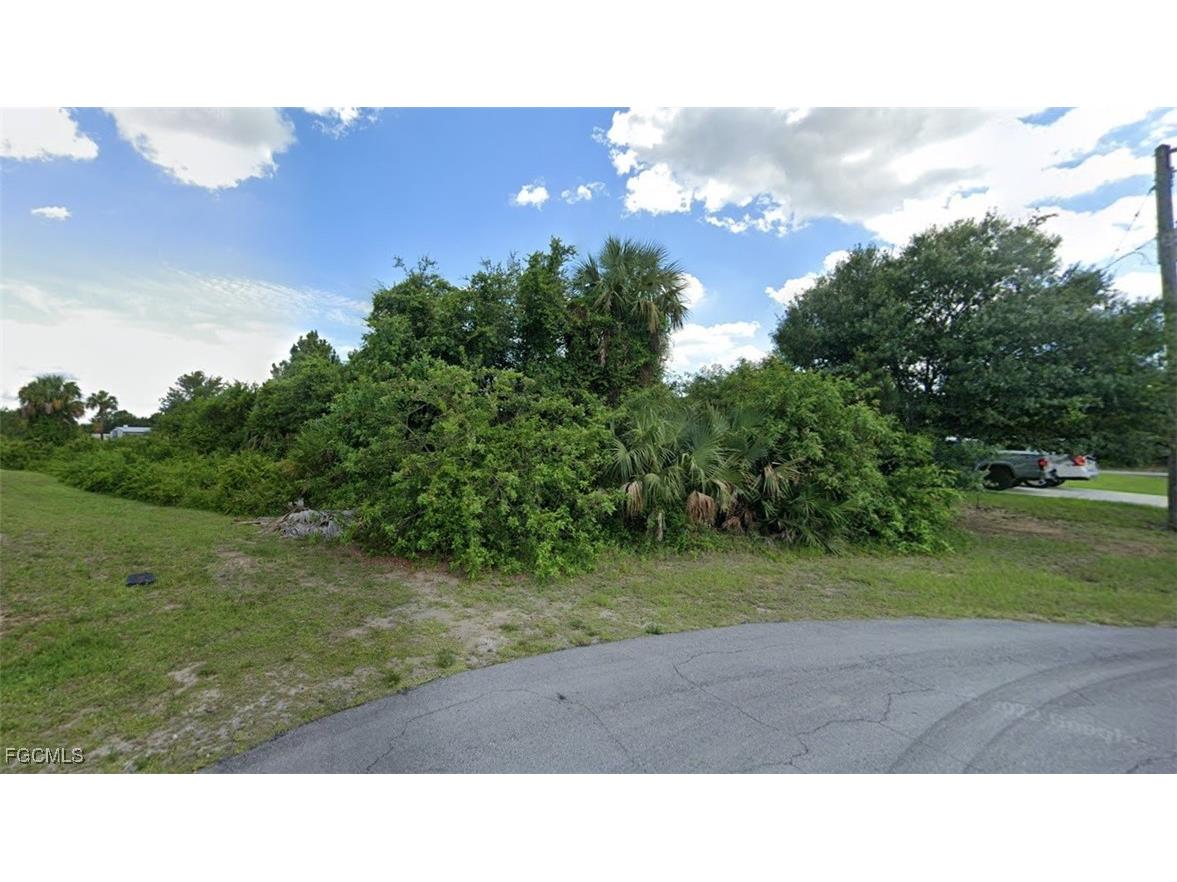 3004 Box Court Labelle FL 33935 2025008485 image2