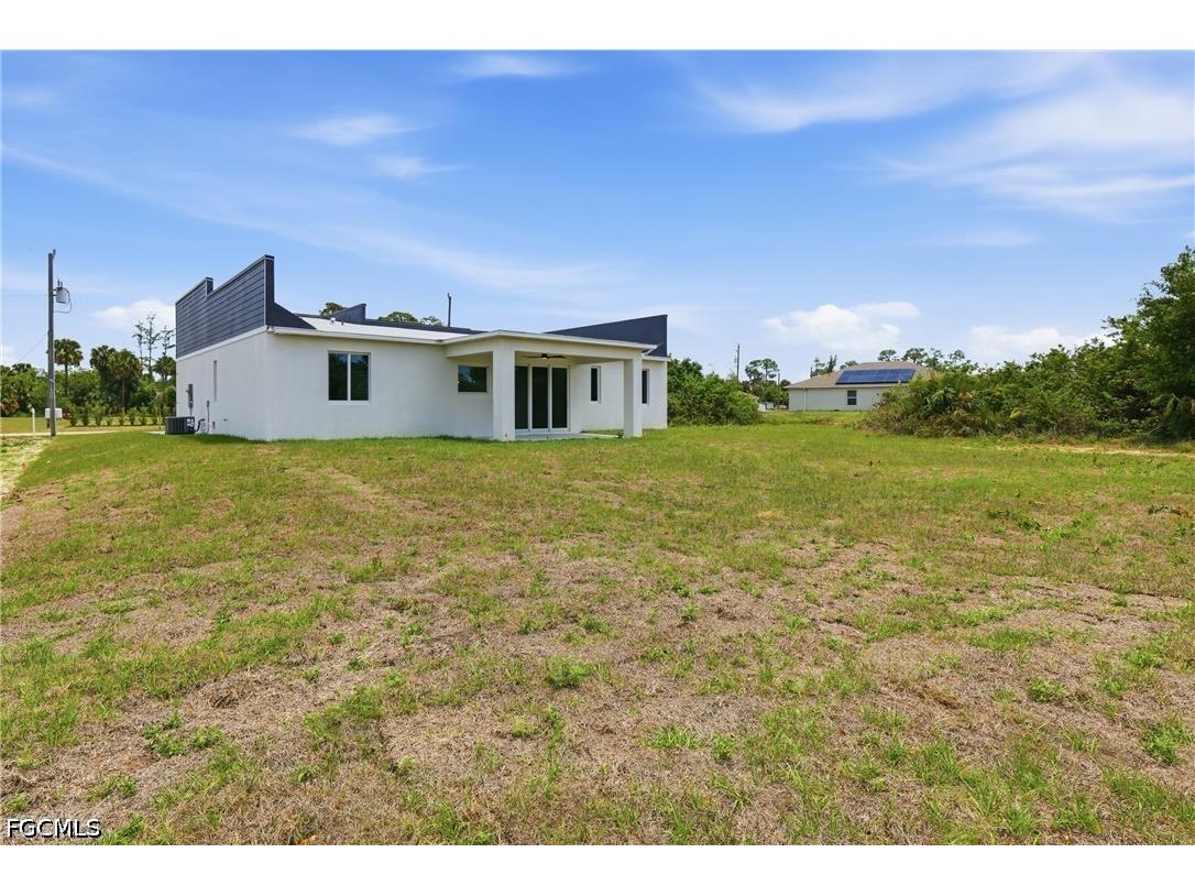 3004 Iris Circle Labelle FL 33935 2026012238 image29