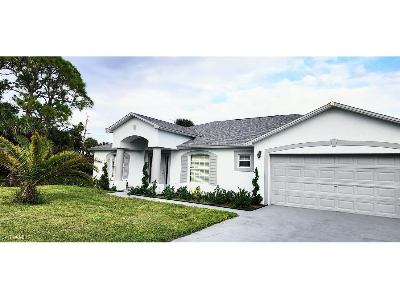 3004 Rita Avenue N Lehigh Acres FL 33971 224083449 image1