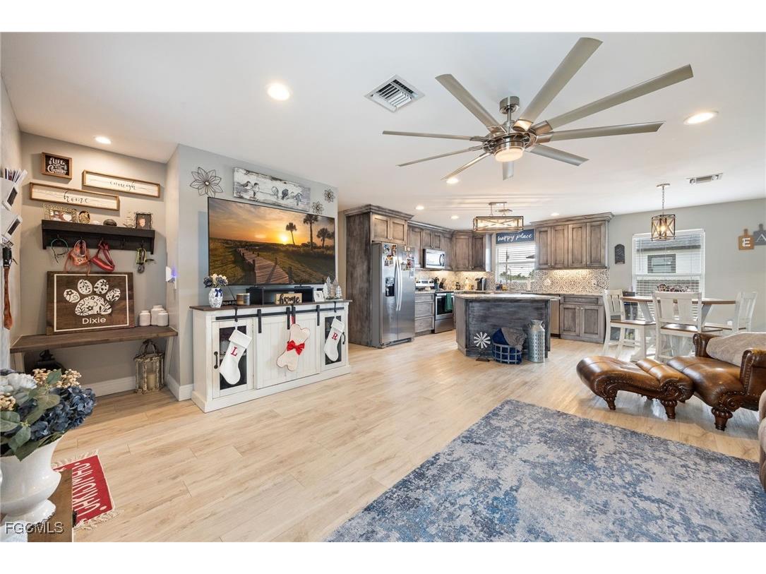 3004 W Briarwood Circle Labelle FL 33935 2025023395 image7