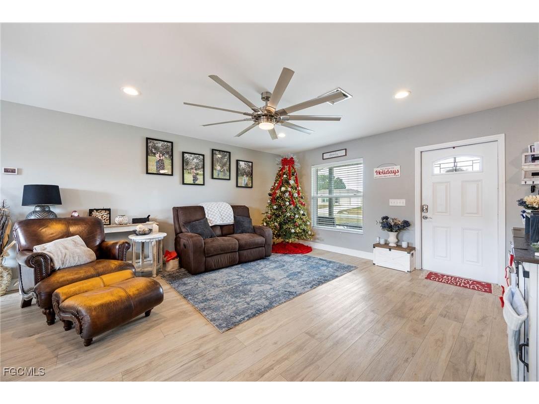 3004 W Briarwood Circle Labelle FL 33935 2025023395 image9