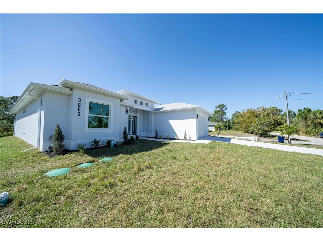 3005 52nd Street W Lehigh Acres FL 33971 225026244 image1