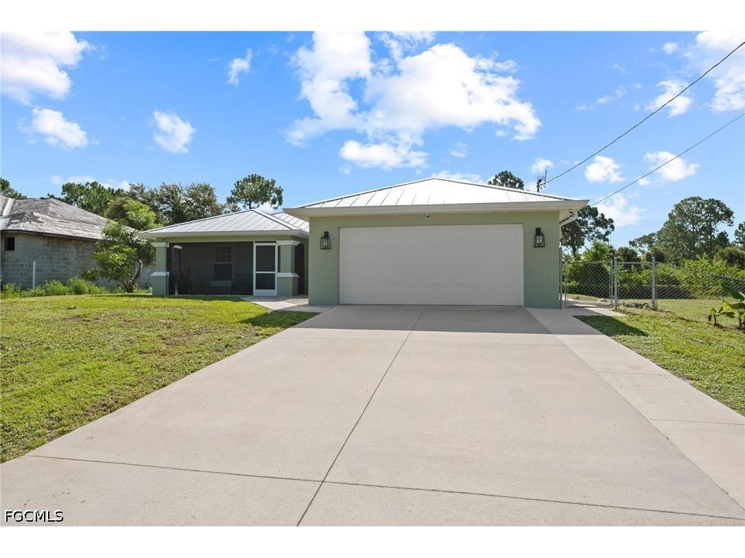 3005 Inez Avenue S Lehigh Acres FL 33976 2026029014 image1