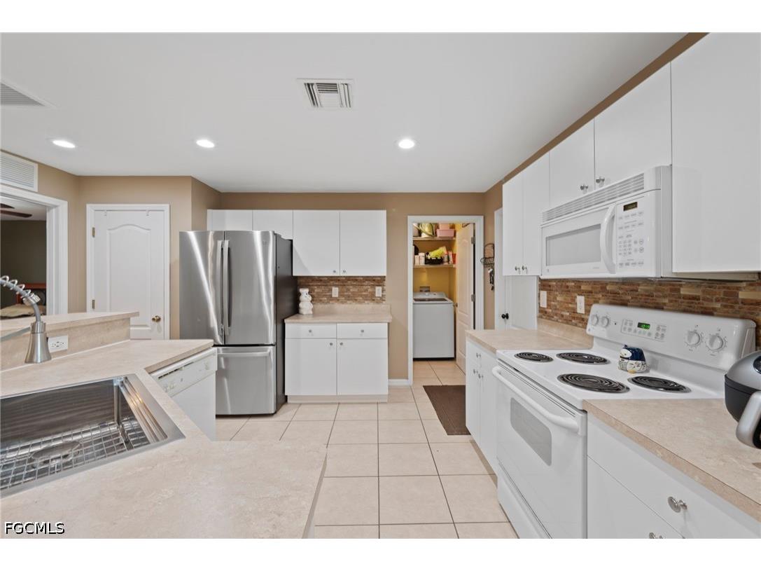 3005 Inez Avenue S Lehigh Acres FL 33976 2026029014 image10